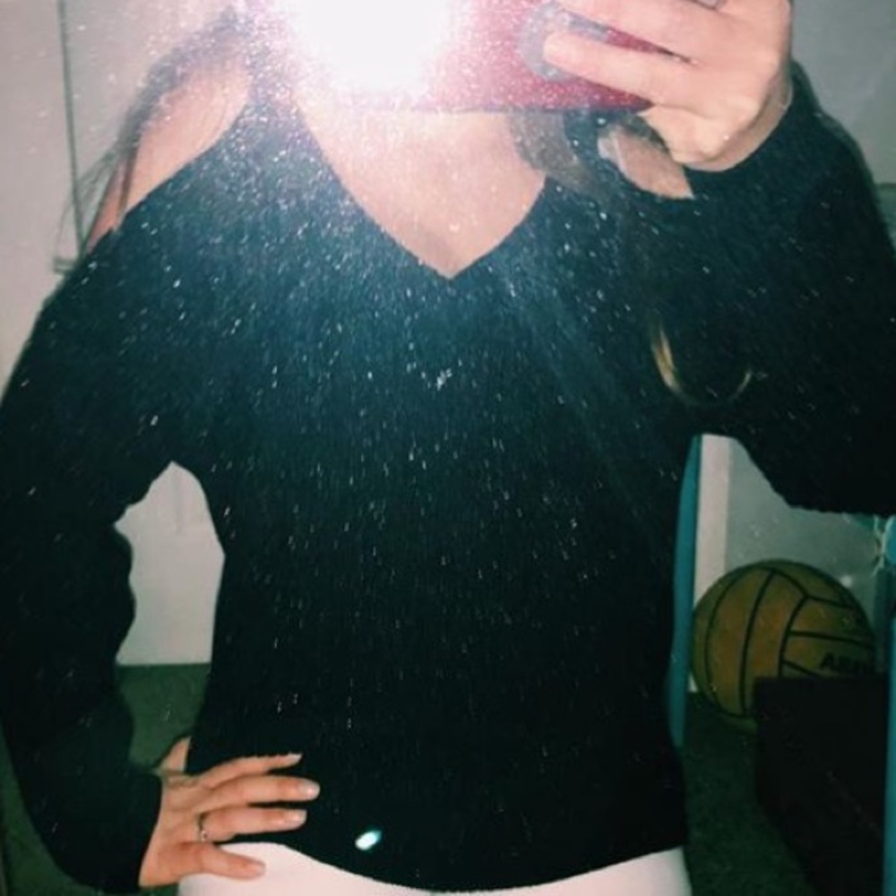 L.A hearts Cold shoulder top
